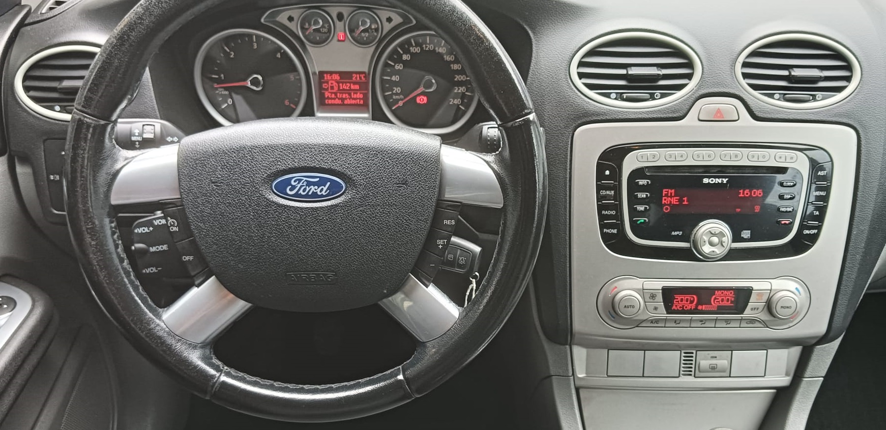 Ford focus 2010